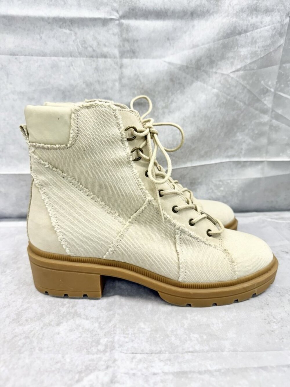 Rocket Dog Irys Orchard Canvas Combat Boots Size 10 Frayed Boho Grunge Lug Sole